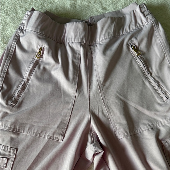 Med Couture Women's Lavender Scrub Pants & Top Set - Picture 8 of 16